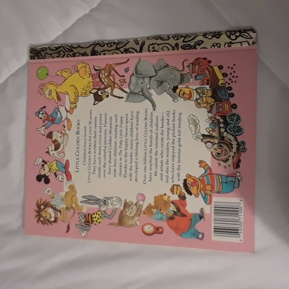 Walt Disney Pinocchio Little Golden Book - Picture 2 of 9